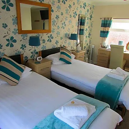 The Southgate Oda ve Kahvaltı 3*