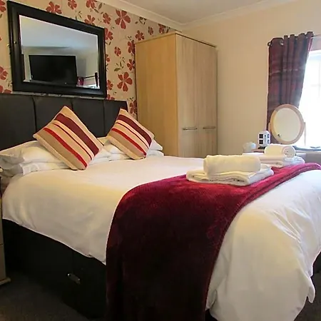 The Southgate Oda ve Kahvaltı 3*