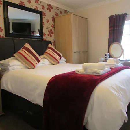The Southgate B&B Bed & Breakfast 3*